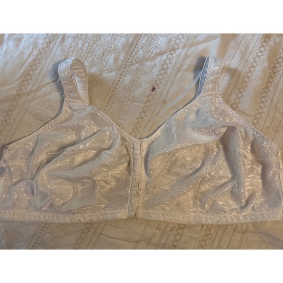 Just My Size by Hanes Full Figure White Wirefree Front Close Bra, Size 54DD - Picture 1 of 4